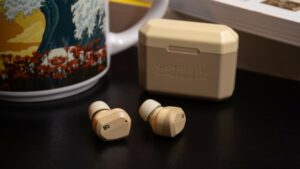 True-Wireless Earbuds Bring Pure Fun Without the Need for DSP